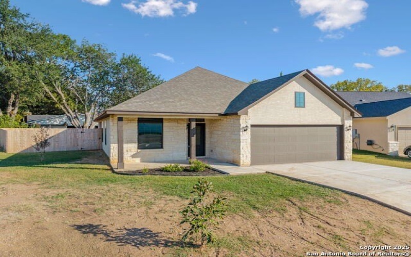 319 Club View E, Seguin, TX 78155, 3 Bedrooms Bedrooms, ,2 BathroomsBathrooms,Residential,For Sale,319 Club View E,0,1913711