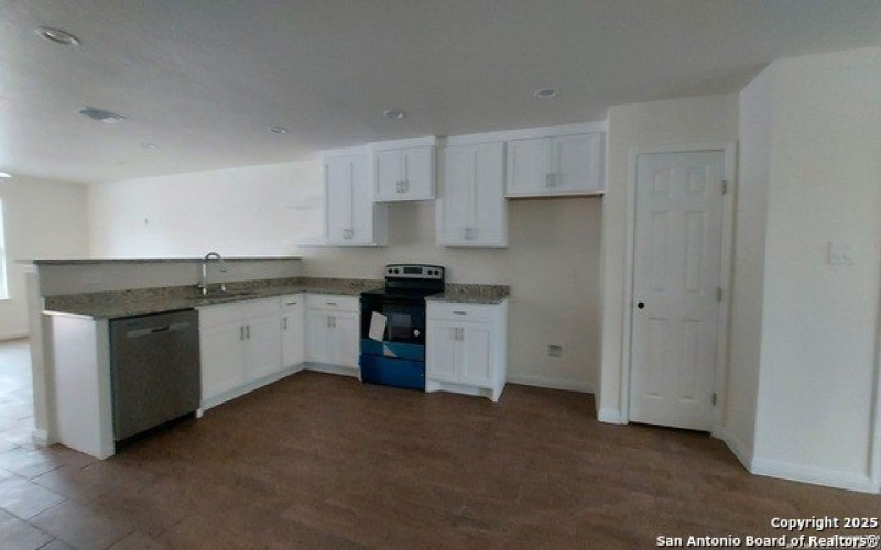 1166 Fitch, San Antonio, TX 78211, 3 Habitaciones Habitaciones , ,2 BañosBaños,Residential,En Venta,1166 Fitch,0,1913866