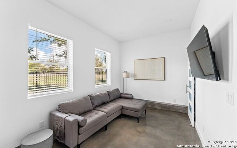 316 Toledo St, San Antonio, TX 78203, 1 Bedroom Bedrooms, ,1 BathroomBathrooms,Residential,For Sale,316 Toledo St,0,1913995