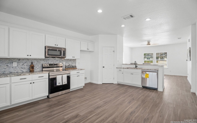 1734 Blueridge Dr, Canyon Lake, TX 78133, 3 Habitaciones Habitaciones , ,2 BañosBaños,Residential,En Venta,1734 Blueridge Dr,0,1914075