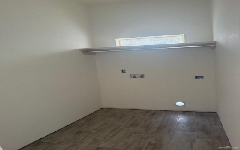 616 N 25th Street, Mission, TX 78572, 3 Bedrooms Bedrooms, ,2 BathroomsBathrooms,Residential,For Sale,616 N 25th Street,0,481999