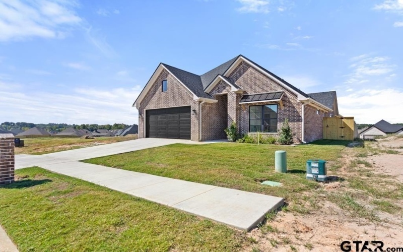 7115 Alexander, Tyler, TX 75707, 4 Habitaciones Habitaciones , ,2 BañosBaños,Residential,En Venta,7115 Alexander,0,25015114