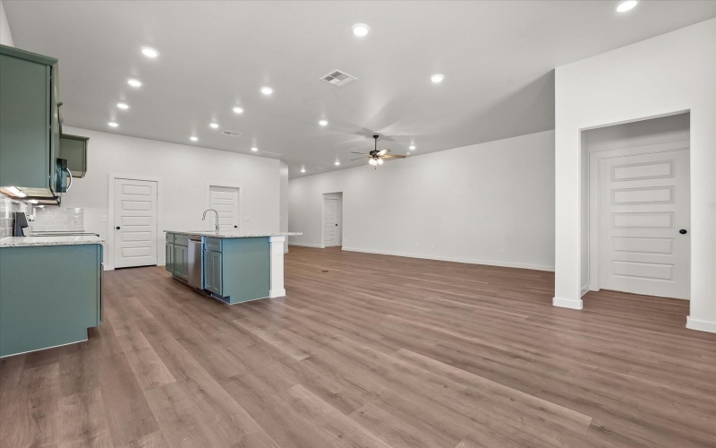 3001 139th Street, Lubbock, TX 79423, 4 Habitaciones Habitaciones , ,2 BañosBaños,Residential,En Venta,3001 139th Street,0,202561646