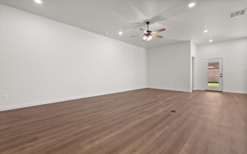 3001 139th Street, Lubbock, TX 79423, 4 Habitaciones Habitaciones , ,2 BañosBaños,Residential,En Venta,3001 139th Street,0,202561646