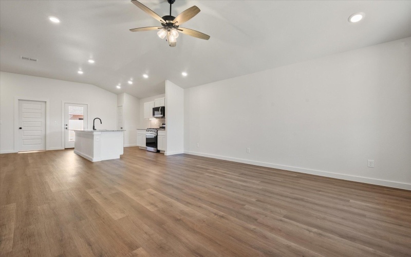 3014 139th Street, Lubbock, TX 79423, 3 Habitaciones Habitaciones , ,2 BañosBaños,Residential,En Venta,3014 139th Street,0,202561649