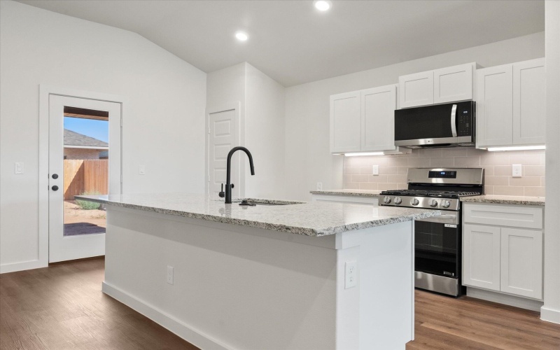 3014 139th Street, Lubbock, TX 79423, 3 Habitaciones Habitaciones , ,2 BañosBaños,Residential,En Venta,3014 139th Street,0,202561649