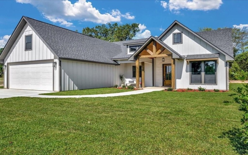 107 Everwood Court, Lufkin, TX 75904, 4 Bedrooms Bedrooms, ,2 BathroomsBathrooms,Residential,For Sale,107 Everwood Court,0,5106733