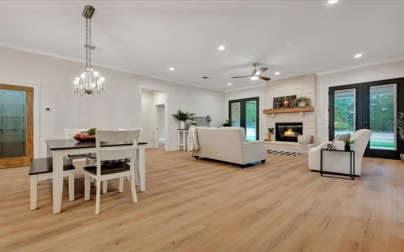 107 Everwood Court, Lufkin, TX 75904, 4 Bedrooms Bedrooms, ,2 BathroomsBathrooms,Residential,For Sale,107 Everwood Court,0,5106733