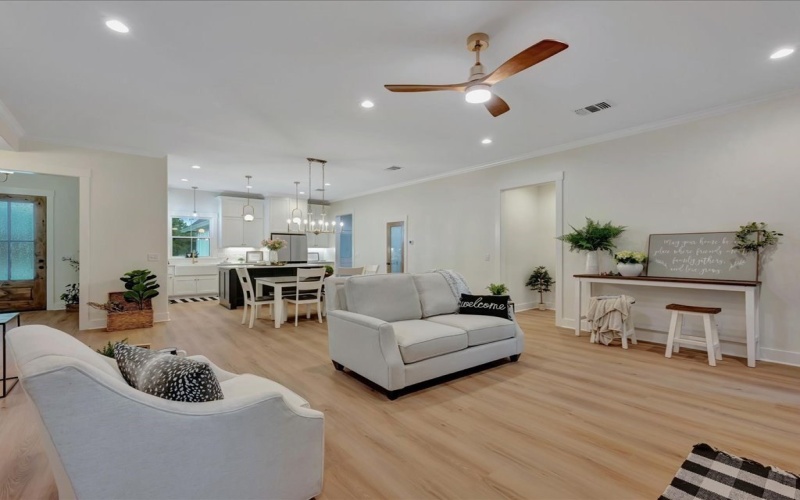 107 Everwood Court, Lufkin, TX 75904, 4 Bedrooms Bedrooms, ,2 BathroomsBathrooms,Residential,For Sale,107 Everwood Court,0,5106733