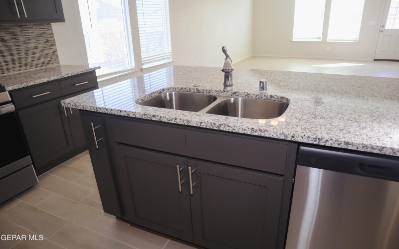 420 Santiago Munoz, Canutillo, TX 79835, 4 Bedrooms Bedrooms, ,2 BathroomsBathrooms,Residential,For Sale,420 Santiago Munoz,0,931807