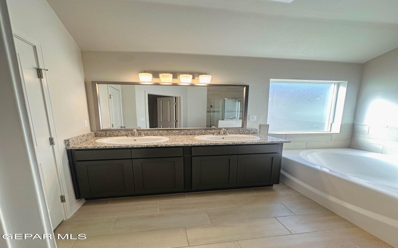 420 Santiago Munoz, Canutillo, TX 79835, 4 Bedrooms Bedrooms, ,2 BathroomsBathrooms,Residential,For Sale,420 Santiago Munoz,0,931807