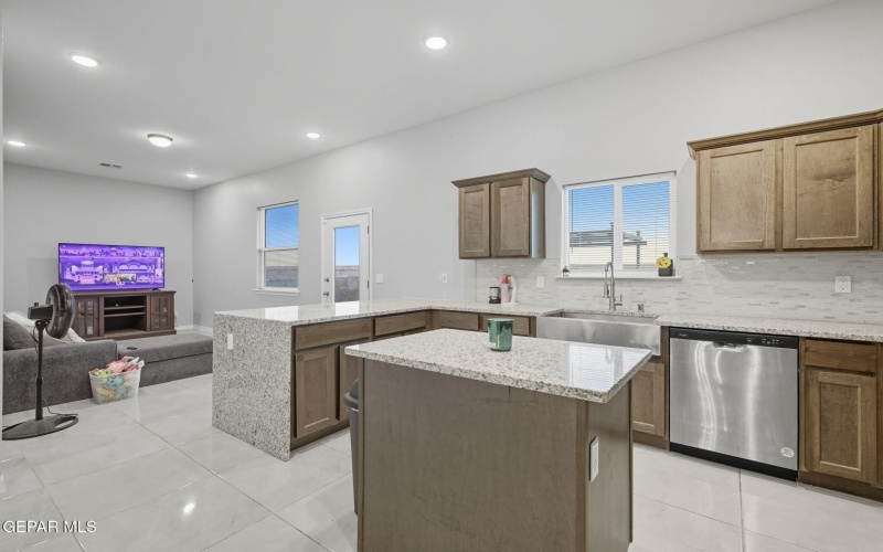 12544 POLO NORTE Drive, El Paso, TX 79934, 5 Habitaciones Habitaciones , ,2 BañosBaños,Residential,En Venta,12544 POLO NORTE Drive,0,931811