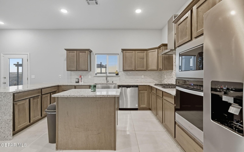 12544 POLO NORTE Drive, El Paso, TX 79934, 5 Habitaciones Habitaciones , ,2 BañosBaños,Residential,En Venta,12544 POLO NORTE Drive,0,931811