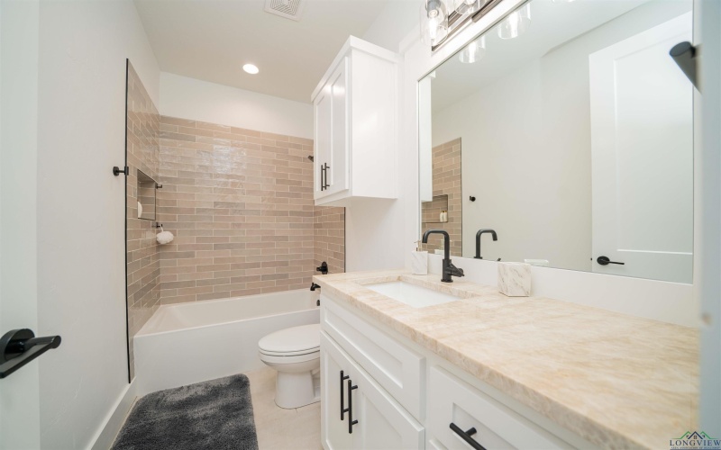 313 Saddle Brook Drive, Hallsville, TX 75650, 4 Habitaciones Habitaciones , ,3 BañosBaños,Residential,En Venta,313 Saddle Brook Drive,0,20256933