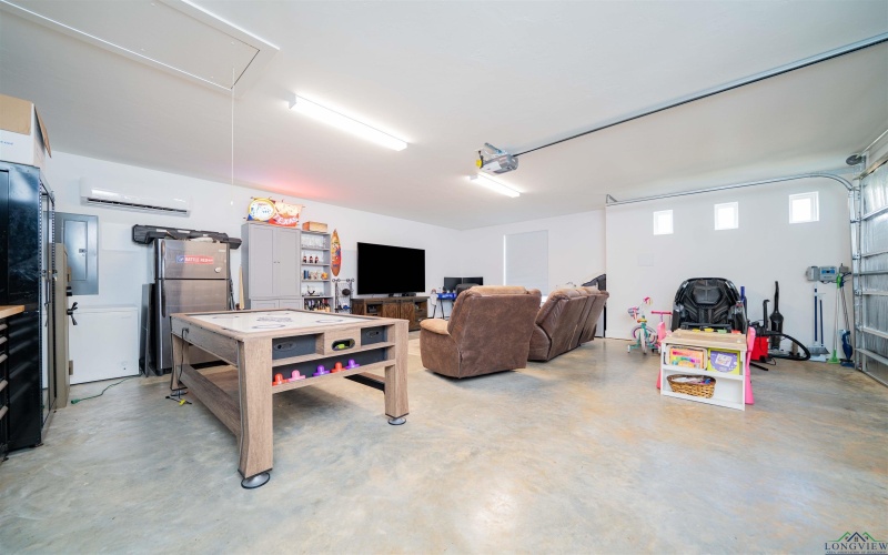 313 Saddle Brook Drive, Hallsville, TX 75650, 4 Habitaciones Habitaciones , ,3 BañosBaños,Residential,En Venta,313 Saddle Brook Drive,0,20256933