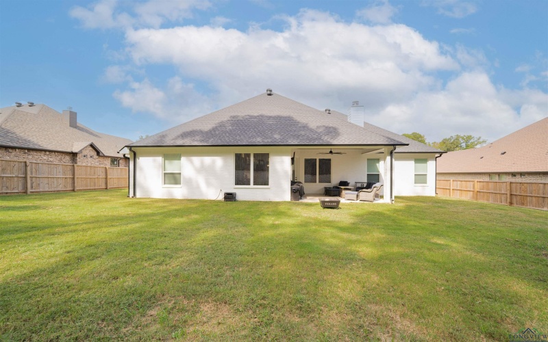 313 Saddle Brook Drive, Hallsville, TX 75650, 4 Habitaciones Habitaciones , ,3 BañosBaños,Residential,En Venta,313 Saddle Brook Drive,0,20256933