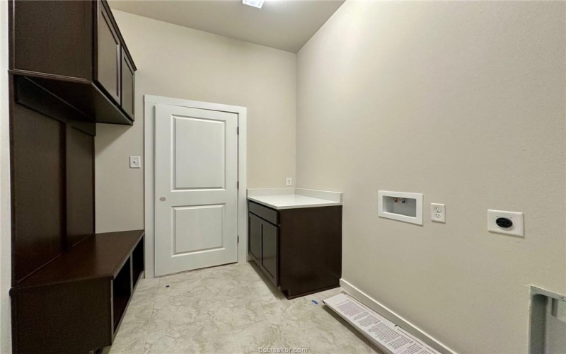 1935 Pinemont View Drive, Bryan, TX 77807, 3 Habitaciones Habitaciones , ,2 BañosBaños,Residential,En Venta,1935 Pinemont View Drive,25001458