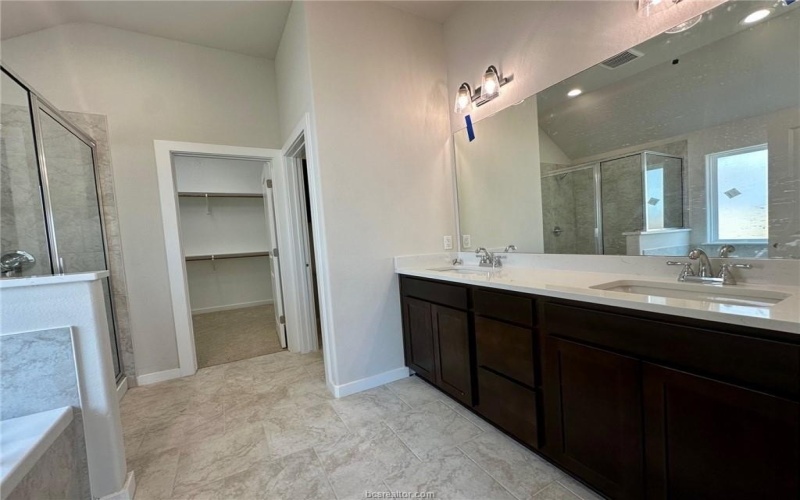 1935 Pinemont View Drive, Bryan, TX 77807, 3 Habitaciones Habitaciones , ,2 BañosBaños,Residential,En Venta,1935 Pinemont View Drive,25001458