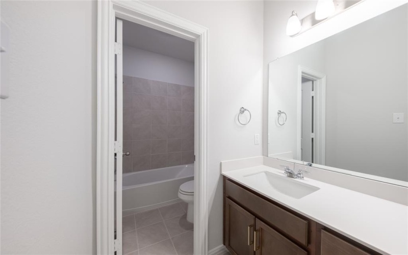 864 Jacquelyn Drive, Little Elm, TX 75068, 5 Habitaciones Habitaciones , ,3 BañosBaños,Residential,En Venta,864 Jacquelyn Drive,0,20957586