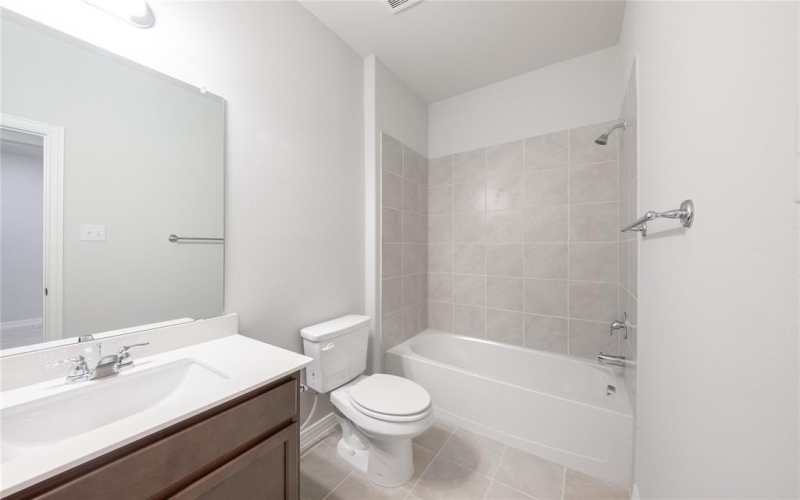 864 Jacquelyn Drive, Little Elm, TX 75068, 5 Habitaciones Habitaciones , ,3 BañosBaños,Residential,En Venta,864 Jacquelyn Drive,0,20957586