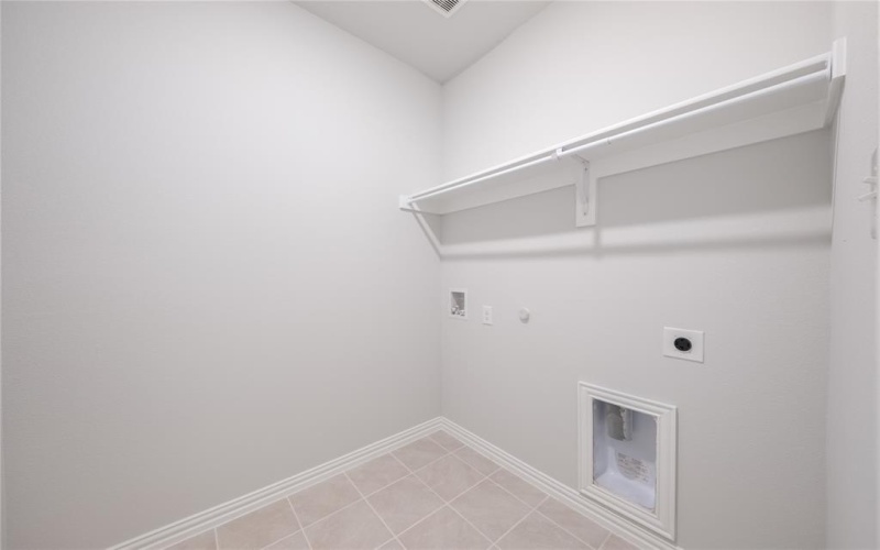 864 Jacquelyn Drive, Little Elm, TX 75068, 5 Habitaciones Habitaciones , ,3 BañosBaños,Residential,En Venta,864 Jacquelyn Drive,0,20957586