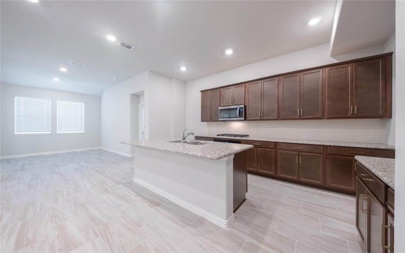 864 Jacquelyn Drive, Little Elm, TX 75068, 5 Habitaciones Habitaciones , ,3 BañosBaños,Residential,En Venta,864 Jacquelyn Drive,0,20957586