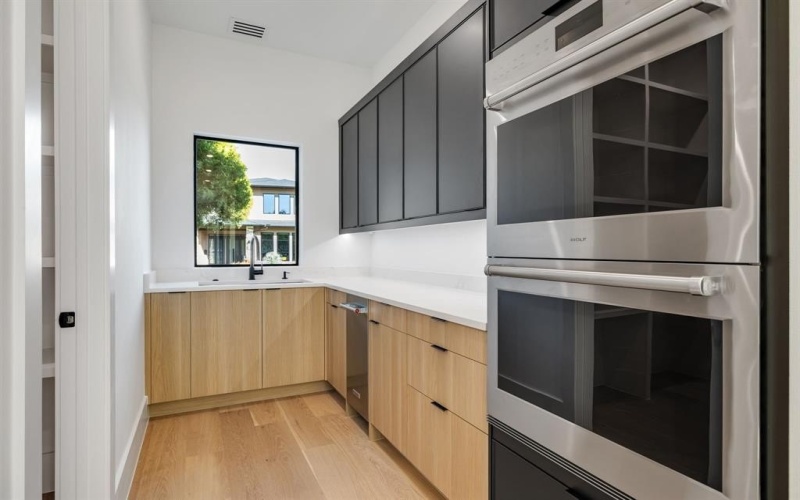 3373 Dorado Beach Drive, Farmers Branch, TX 75234, 4 Bedrooms Bedrooms, ,5 BathroomsBathrooms,Residential,For Sale,3373 Dorado Beach Drive,0,21079276