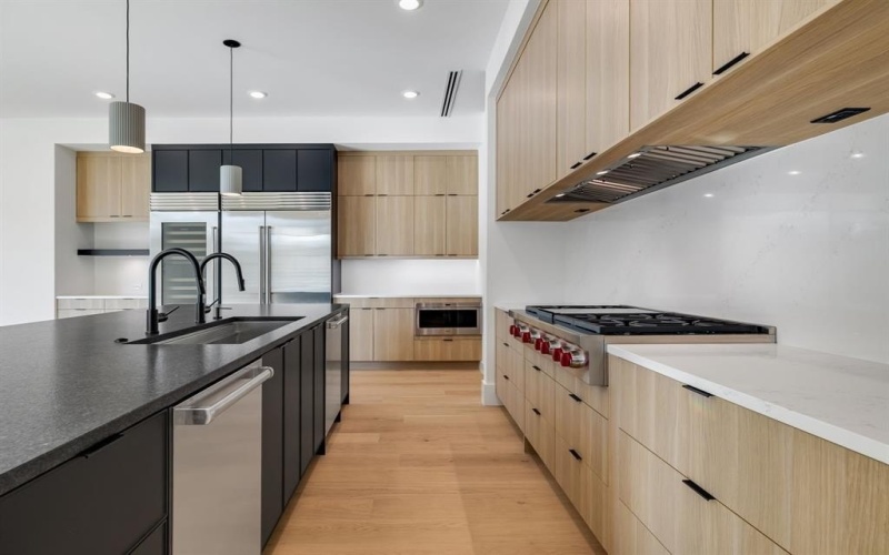 3373 Dorado Beach Drive, Farmers Branch, TX 75234, 4 Bedrooms Bedrooms, ,5 BathroomsBathrooms,Residential,For Sale,3373 Dorado Beach Drive,0,21079276