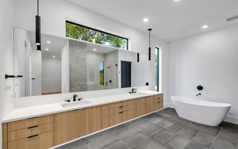 3373 Dorado Beach Drive, Farmers Branch, TX 75234, 4 Bedrooms Bedrooms, ,5 BathroomsBathrooms,Residential,For Sale,3373 Dorado Beach Drive,0,21079276