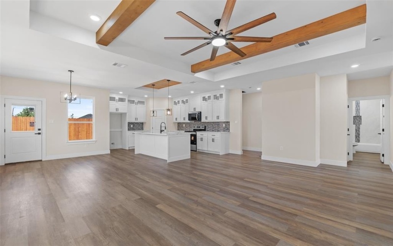 5847 Black Pine Circle, Granbury, TX 76048, 3 Habitaciones Habitaciones , ,2 BañosBaños,Residential,En Venta,5847 Black Pine Circle,0,21079896