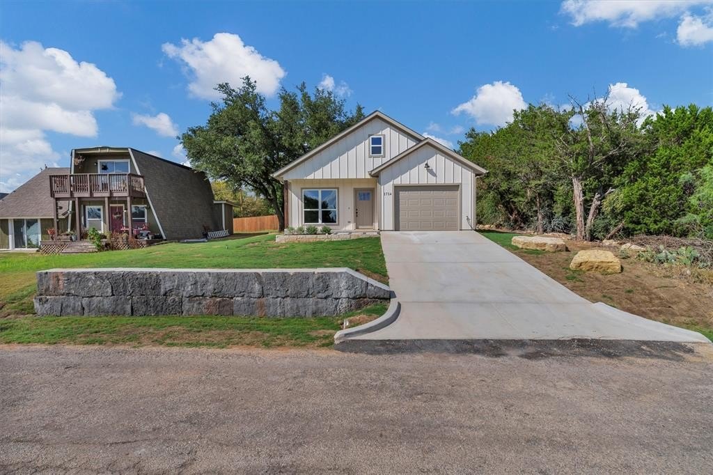 1714 Broken Bow Road, Granbury, TX 76049, 3 Bedrooms Bedrooms, ,2 BathroomsBathrooms,Residential,For Sale,1714 Broken Bow Road,0,21080706