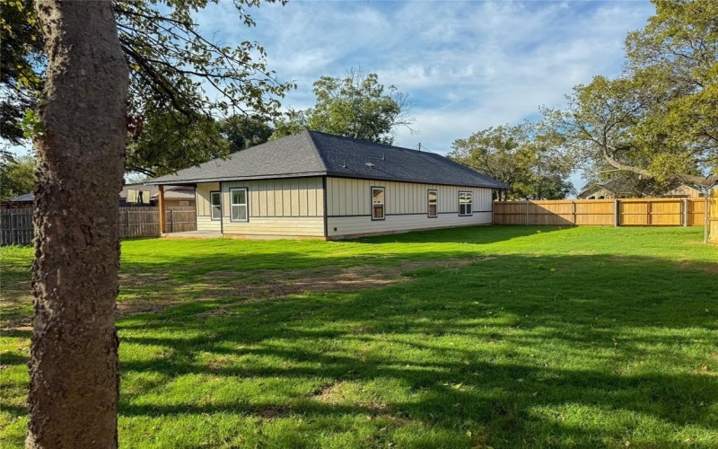 406 N Cleburne Whitney Road, Rio Vista, TX 76093, 3 Habitaciones Habitaciones , ,2 BañosBaños,Residential,En Venta,406 N Cleburne Whitney Road,0,21080836
