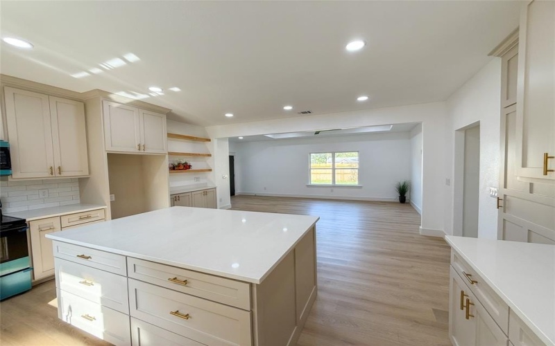 406 N Cleburne Whitney Road, Rio Vista, TX 76093, 3 Habitaciones Habitaciones , ,2 BañosBaños,Residential,En Venta,406 N Cleburne Whitney Road,0,21080836