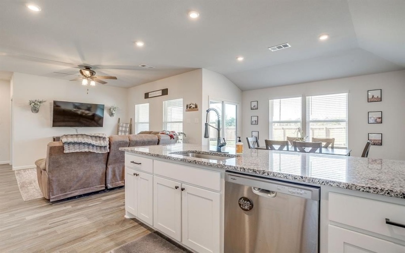 513 Jameson Street, Springtown, TX 76082, 3 Habitaciones Habitaciones , ,2 BañosBaños,Residential,En Venta,513 Jameson Street,0,21082382