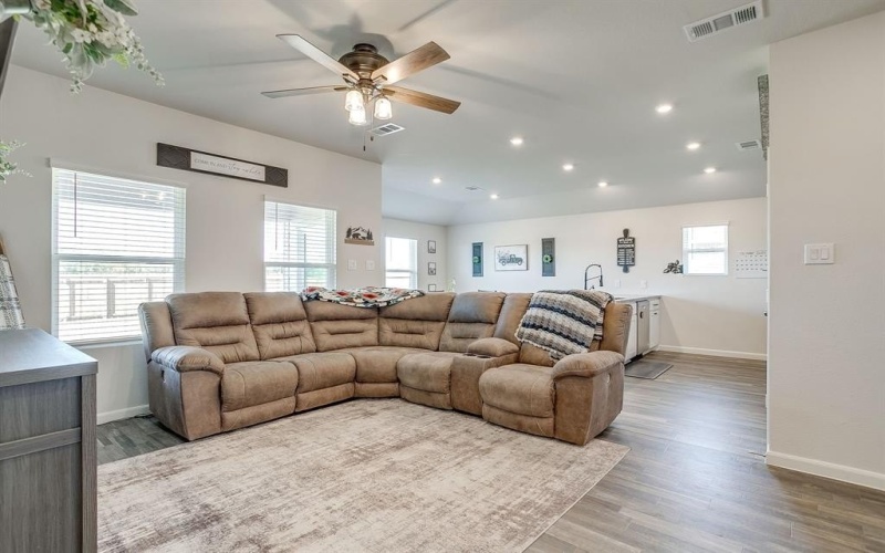 513 Jameson Street, Springtown, TX 76082, 3 Habitaciones Habitaciones , ,2 BañosBaños,Residential,En Venta,513 Jameson Street,0,21082382