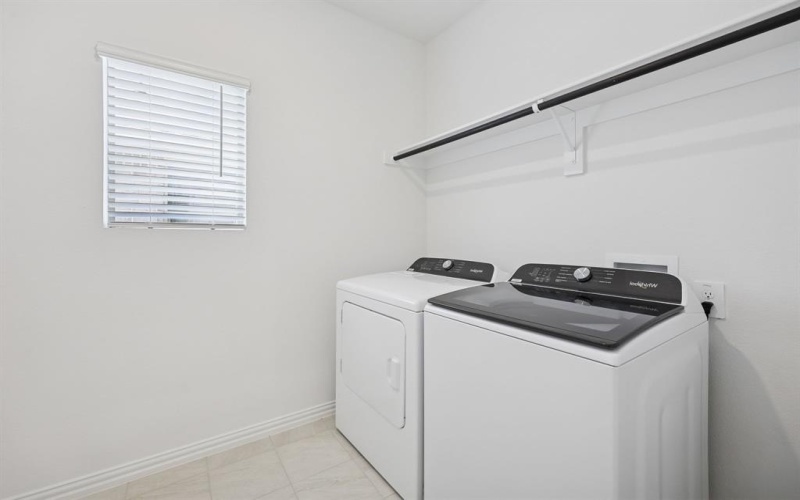 2211 Mustang Way, Seagoville, TX 75159, 4 Habitaciones Habitaciones , ,3 BañosBaños,Residential,En Venta,2211 Mustang Way,0,21078236