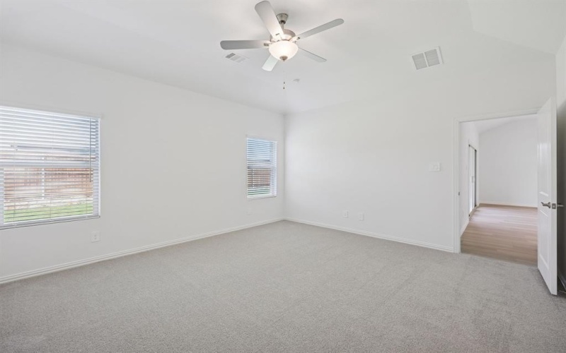 2211 Mustang Way, Seagoville, TX 75159, 4 Habitaciones Habitaciones , ,3 BañosBaños,Residential,En Venta,2211 Mustang Way,0,21078236