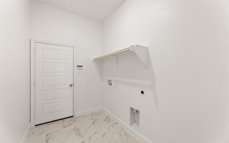 7809 Barley Field Street, Joshua, TX 76058, 4 Bedrooms Bedrooms, ,2 BathroomsBathrooms,Residential,For Sale,7809 Barley Field Street,0,21082626