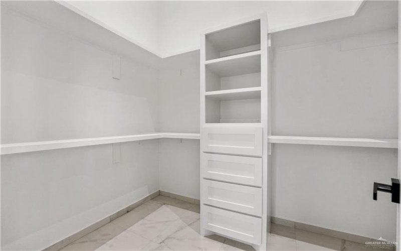 4713 S Brazos Road S, Edinburg, TX 78542, 3 Bedrooms Bedrooms, ,3 BathroomsBathrooms,Residential,For Sale,4713 S Brazos Road S,451765