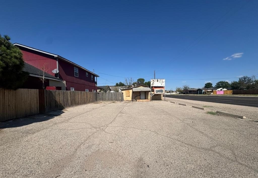 1310 W 8th Street, Odessa, TX 79763, ,Land,For Sale,1310 W 8th Street,0,21081827
