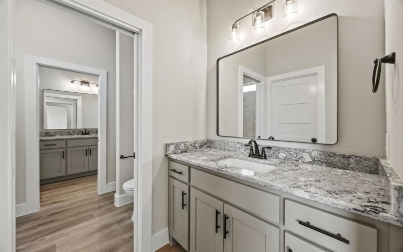 72 Dove Landing Road, Valley View, TX 76272, 3 Bedrooms Bedrooms, ,3 BathroomsBathrooms,Residential,For Sale,72 Dove Landing Road,0,21081996