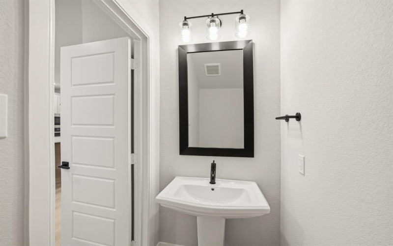 1104 Almond Blossom Circle, Crowley, TX 76036, 3 Habitaciones Habitaciones , ,2 BañosBaños,Residential,En Venta,1104 Almond Blossom Circle,0,21082092