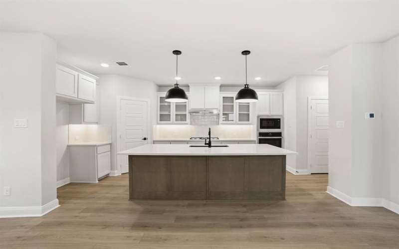 1104 Almond Blossom Circle, Crowley, TX 76036, 3 Habitaciones Habitaciones , ,2 BañosBaños,Residential,En Venta,1104 Almond Blossom Circle,0,21082092