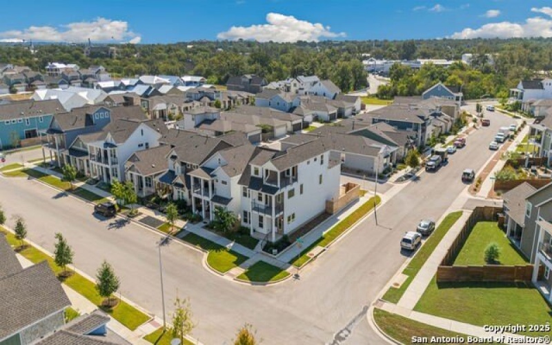 895 N Academy, New Braunfels, TX 78130, 4 Bedrooms Bedrooms, ,3 BathroomsBathrooms,Residential,For Sale,895 N Academy,0,1914265