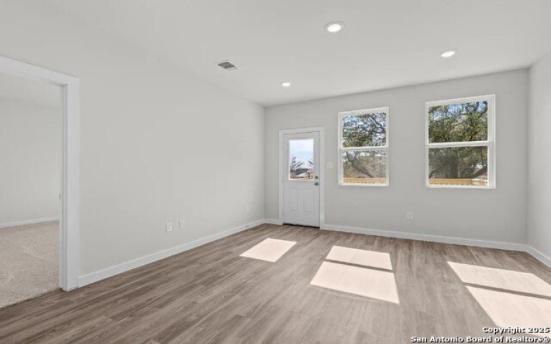 10802 Fairchild Way, San Antonio, TX 78109, 4 Habitaciones Habitaciones , ,2 BañosBaños,Residential,En Venta,10802 Fairchild Way,0,1914309
