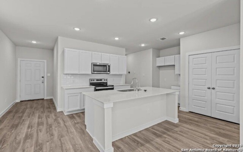 10802 Fairchild Way, San Antonio, TX 78109, 4 Habitaciones Habitaciones , ,2 BañosBaños,Residential,En Venta,10802 Fairchild Way,0,1914309