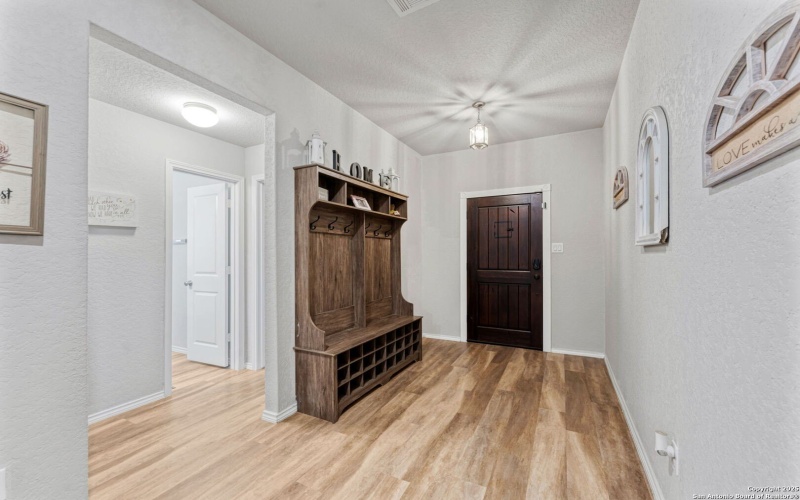 2946 Daisy Meadow, New Braunfels, TX 78130, 4 Habitaciones Habitaciones , ,3 BañosBaños,Residential,En Venta,2946 Daisy Meadow,0,1913863