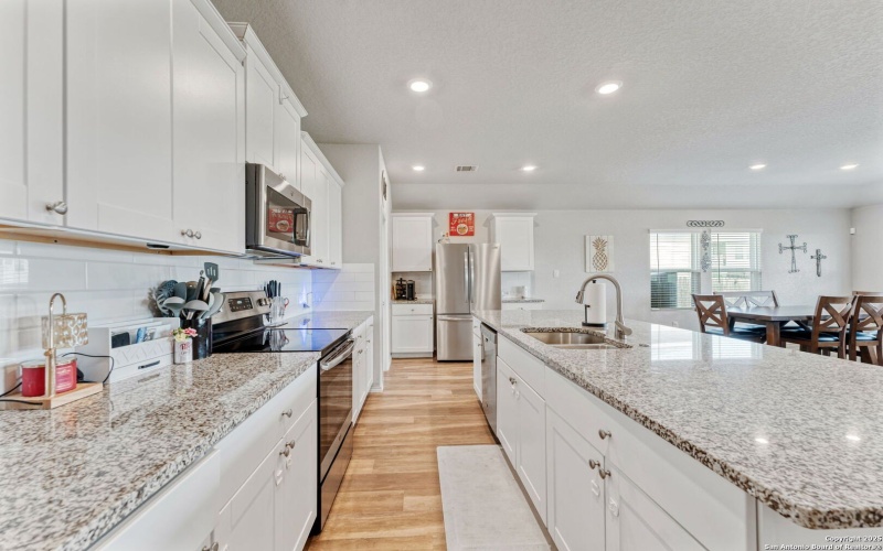 2946 Daisy Meadow, New Braunfels, TX 78130, 4 Habitaciones Habitaciones , ,3 BañosBaños,Residential,En Venta,2946 Daisy Meadow,0,1913863