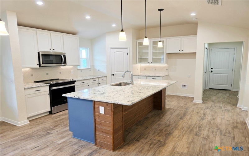 684 Appaloosa Drive, Fischer, TX 78623, 3 Bedrooms Bedrooms, ,2 BathroomsBathrooms,Residential,For Sale,684 Appaloosa Drive,0,594112