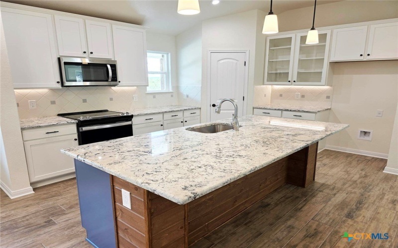 684 Appaloosa Drive, Fischer, TX 78623, 3 Bedrooms Bedrooms, ,2 BathroomsBathrooms,Residential,For Sale,684 Appaloosa Drive,0,594112